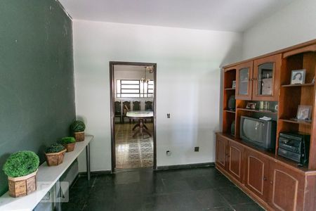 Casa à venda com 480m², 4 quartos e 12 vagas Casa à venda com 480m², 4 quartos e 12 vagasSala 3