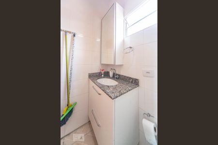 Casa à venda com 99m², 2 quartos e 2 vagasBanheiro da Cobertura