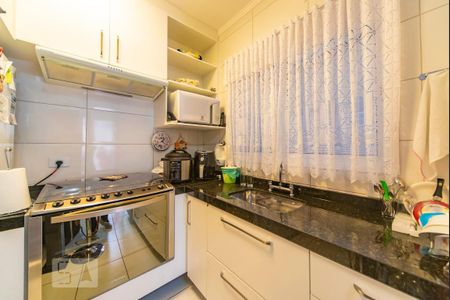 Casa à venda com 99m², 2 quartos e 2 vagasCozinha