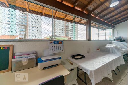 Casa à venda com 99m², 2 quartos e 2 vagasCobertura