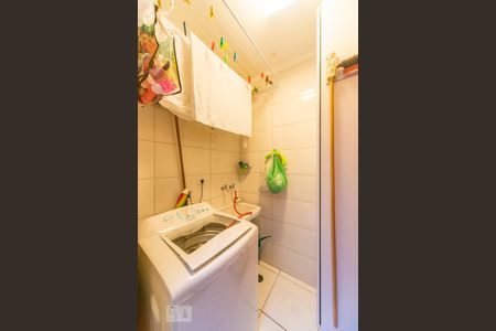 Casa à venda com 99m², 2 quartos e 2 vagasÁrea de Serviço