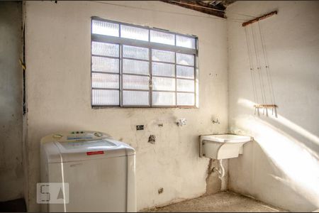 Casa à venda com 300m², 3 quartos e sem vagaÁrea de Serviço