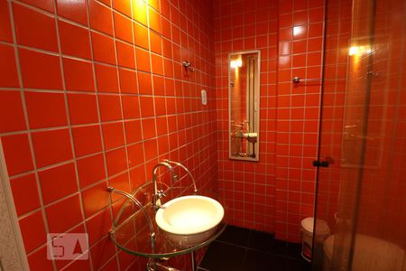 Banheiro de kitnet/studio à venda com 1 quarto, 27m² em Liberdade, São Paulo