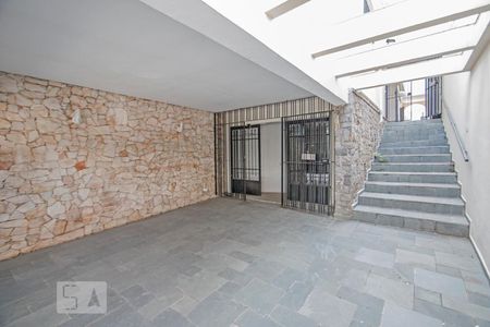 Casa à venda com 342m², 3 quartos e 2 vagasGaragem e acesso ao Corredor Lateral