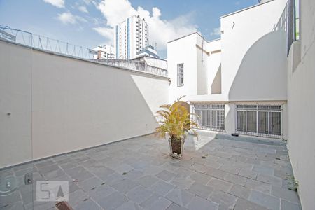 Casa à venda com 342m², 3 quartos e 2 vagasPátio Interno
