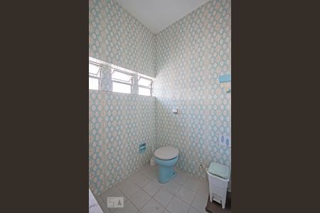 Casa à venda com 342m², 3 quartos e 2 vagasBanheiro