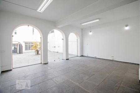 Casa à venda com 342m², 3 quartos e 2 vagasSalão 1