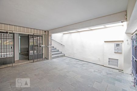 Casa à venda com 342m², 3 quartos e 2 vagasGaragem e acesso ao Corredor Latera