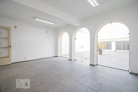 Casa à venda com 342m², 3 quartos e 2 vagasSalão 1