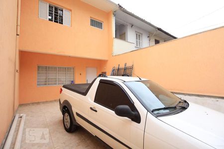 Casa à venda com 145m², 3 quartos e 4 vagas Casa à venda com 145m², 3 quartos e 4 vagasGaragem