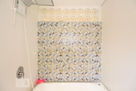 Casa à venda com 145m², 3 quartos e 4 vagas Casa à venda com 145m², 3 quartos e 4 vagasBanheiro da suite - Quarto 3