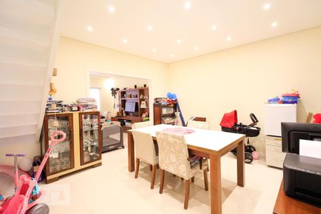 Casa à venda com 145m², 3 quartos e 4 vagas Casa à venda com 145m², 3 quartos e 4 vagasSala de jantar