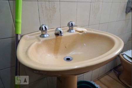 Casa à venda com 250m², 3 quartos e 6 vagasLavabo