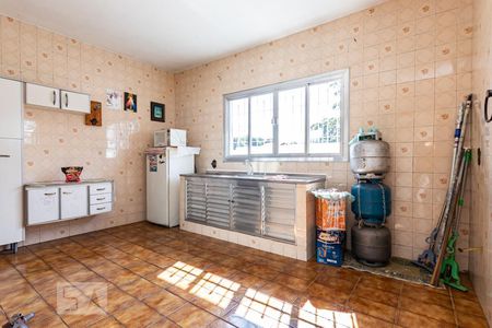 Casa à venda com 500m², 5 quartos e 3 vagas Casa à venda com 500m², 5 quartos e 3 vagasCozinha casa 2