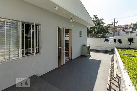 Casa à venda com 500m², 5 quartos e 3 vagas Casa à venda com 500m², 5 quartos e 3 vagasQuintal casa 2