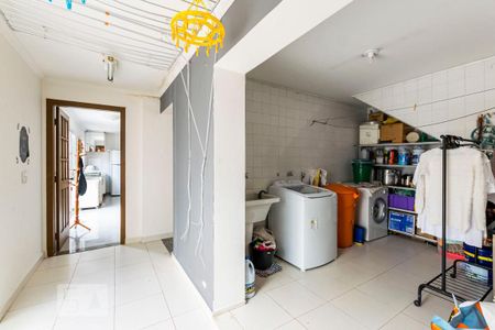 Casa à venda com 336m², 5 quartos e 3 vagasEdícula - Área de serviço