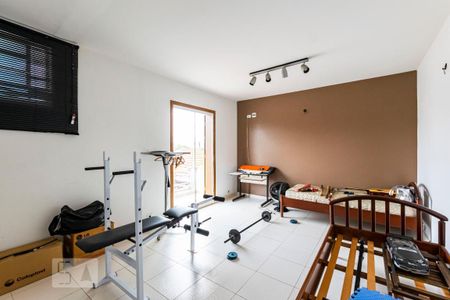 Casa à venda com 336m², 5 quartos e 3 vagasEdícula - Quarto 4