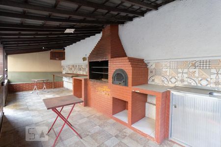 Apartamento à venda com 116m², 2 quartos e 1 vaga Apartamento à venda com 116m², 2 quartos e 1 vagaÁrea comum - Churrasqueira