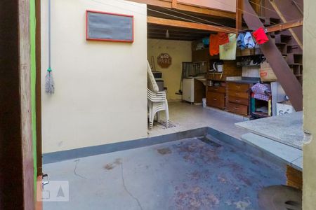 Casa à venda com 170m², 3 quartos e 2 vagasQuintal