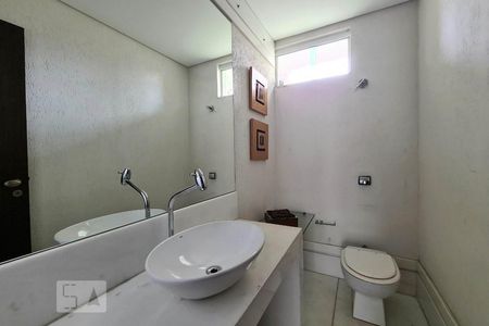 Casa à venda com 100m², 4 quartos e 11 vagasLavabo