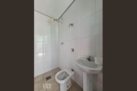 Casa à venda com 100m², 4 quartos e 11 vagasBanheiro de Serviço