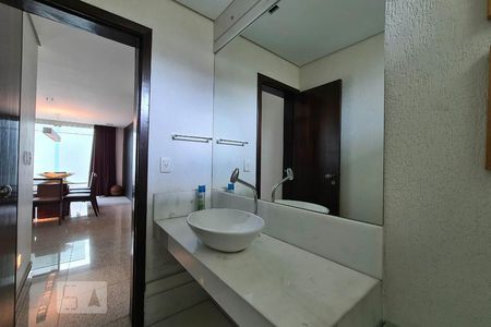 Casa à venda com 100m², 4 quartos e 11 vagasLavabo