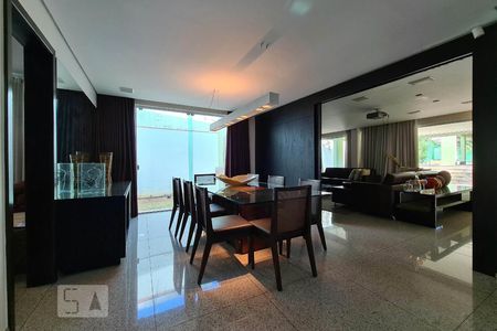 Casa à venda com 100m², 4 quartos e 11 vagasCopa