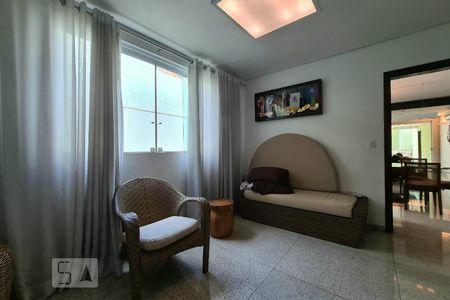 Casa à venda com 100m², 4 quartos e 11 vagasEscritório