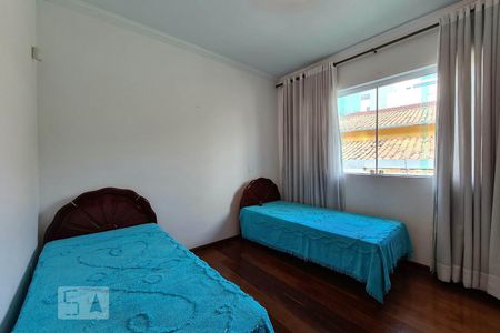 Casa à venda com 100m², 4 quartos e 11 vagasSuíte 2