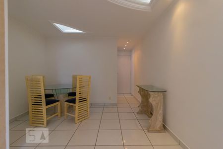 Sala de apartamento para alugar com 2 quartos, 60m² em Jardim Santa Emília, São Paulo