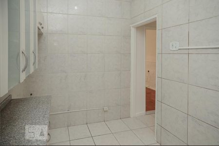 Apartamento à venda com 70m², 2 quartos e sem vaga Apartamento à venda com 70m², 2 quartos e sem vagaCozinhav