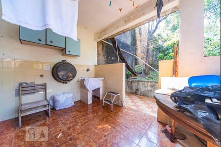 Casa à venda com 194m², 4 quartos e 3 vagas Casa à venda com 194m², 4 quartos e 3 vagasVaranda do Quarto 4