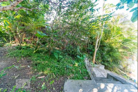 Casa à venda com 194m², 4 quartos e 3 vagas Casa à venda com 194m², 4 quartos e 3 vagasJardim dos Fundos