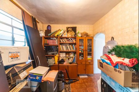 Casa à venda com 194m², 4 quartos e 3 vagas Casa à venda com 194m², 4 quartos e 3 vagasQuarto 4