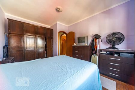 Casa à venda com 194m², 4 quartos e 3 vagas Casa à venda com 194m², 4 quartos e 3 vagasQuarto 2