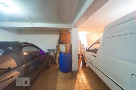 Casa à venda com 194m², 4 quartos e 3 vagas Casa à venda com 194m², 4 quartos e 3 vagasGaragem