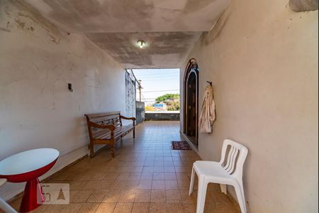 Casa à venda com 194m², 4 quartos e 3 vagas Casa à venda com 194m², 4 quartos e 3 vagasVaranda da Sala