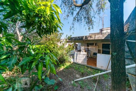 Casa à venda com 194m², 4 quartos e 3 vagas Casa à venda com 194m², 4 quartos e 3 vagasJardim dos Fundos