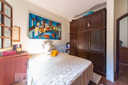 Casa à venda com 194m², 4 quartos e 3 vagas Casa à venda com 194m², 4 quartos e 3 vagasQuarto 3