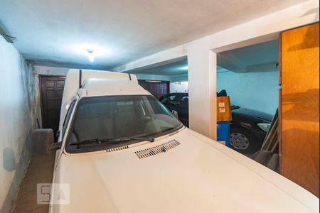 Casa à venda com 194m², 4 quartos e 3 vagas Casa à venda com 194m², 4 quartos e 3 vagasGaragem