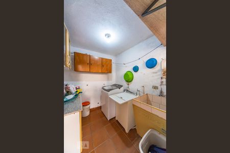 Casa à venda com 194m², 4 quartos e 3 vagas Casa à venda com 194m², 4 quartos e 3 vagasÁrea de Serviço