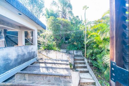 Casa à venda com 194m², 4 quartos e 3 vagas Casa à venda com 194m², 4 quartos e 3 vagasVista do Quarto 3