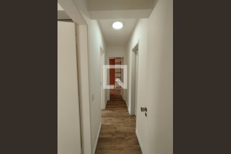 Corredor de apartamento para alugar com 3 quartos, 80m² em Aclimação, São Paulo