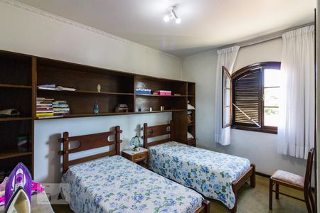 Casa à venda com 250m², 5 quartos e 5 vagasSuite 2