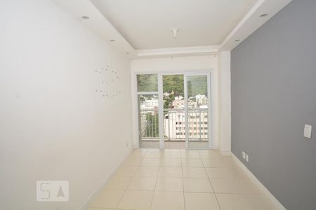 Apartamento à venda com 57m², 2 quartos e 1 vagaSala