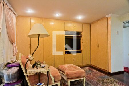 Apartamento à venda com 150m², 3 quartos e 2 vagas Apartamento à venda com 150m², 3 quartos e 2 vagasSuíte