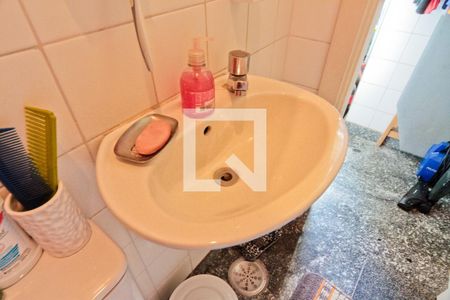 Apartamento à venda com 150m², 3 quartos e 2 vagas Apartamento à venda com 150m², 3 quartos e 2 vagasBanheiro de Serviço