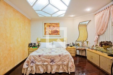 Apartamento à venda com 150m², 3 quartos e 2 vagas Apartamento à venda com 150m², 3 quartos e 2 vagasSuíte