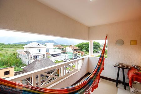 Casa de condomínio à venda com 300m², 5 quartos e 1 vaga Casa de condomínio à venda com 300m², 5 quartos e 1 vagaVaranda da Suíte 2