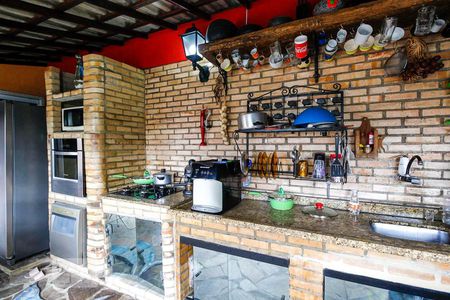 Casa de condomínio à venda com 300m², 5 quartos e 1 vaga Casa de condomínio à venda com 300m², 5 quartos e 1 vagaCozinha